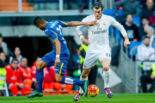 Real Madrids Gareth Bale tar sig förbi Getafes Wanderson