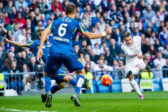 Real Madrids Gareth Bale gör 3-0