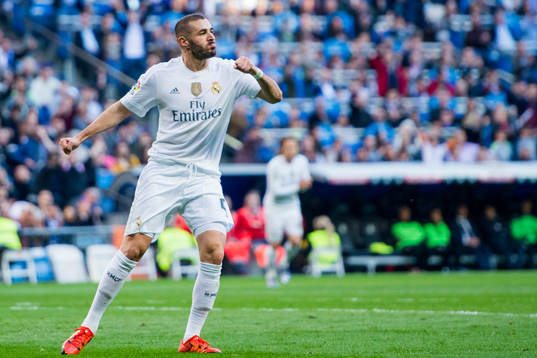 Real Madrids Karim Benzema jublar