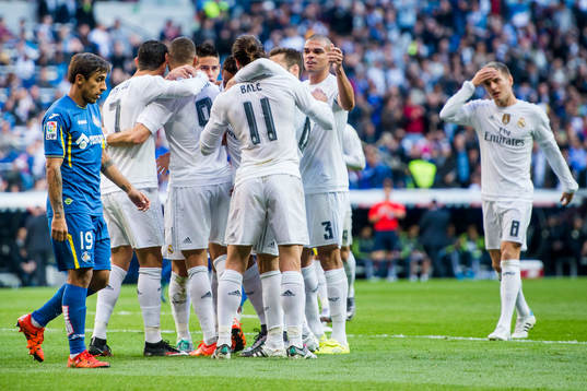 Real Madrids Karim Benzema firas