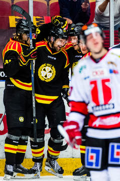 Brynäs Johan Alcén jublar