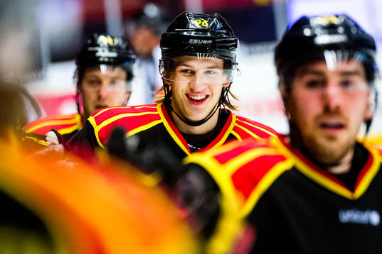 Brynäs Oskar Lindblom  jublar