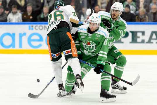 Färjestads David Rundqvist mot Rögles Dominik Granak