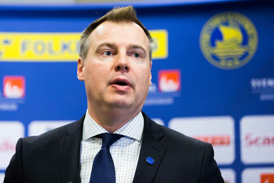 Juniorkronornas förbundskapten Rikard Grönborg
