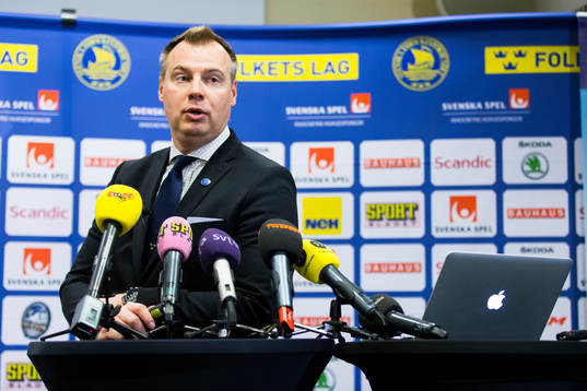 Juniorkronornas förbundskapten Rikard Grönborg