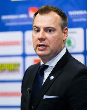 Juniorkronornas förbundskapten Rikard Grönborg