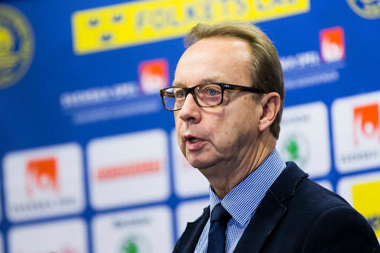 under en presskonferens anordnad av Svenska
