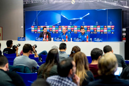 Real Madrids tränare Rafa Benítez och Nacho Monreal