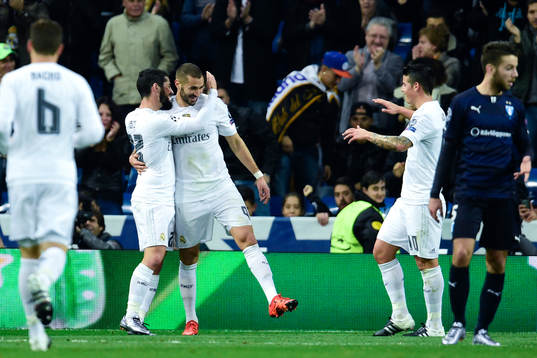 Real Madrids Karim Benzema jublar