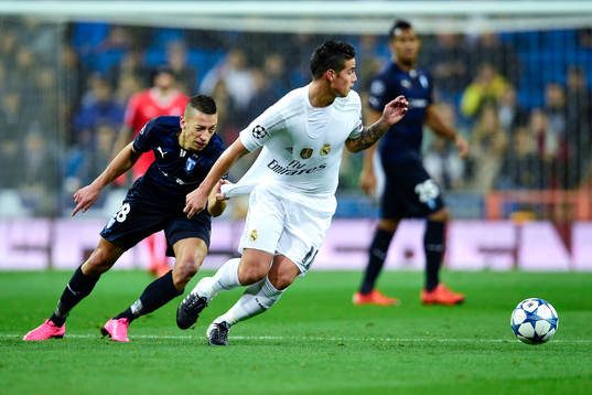 +Malmö FFs Nikola Djurdjic drar Real Madrids Gareth Bale i