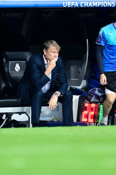Malmö FFs tränare Åge Hareide på bänken