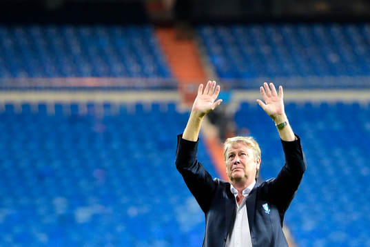 Malmö FFs tränare Åge Hareide tackar publiken