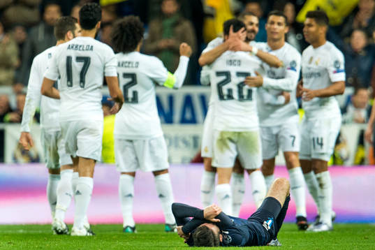 Malmö FFs Erdal Rakip deppar framför Real Madrids Karim