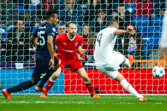 Real Madrids Karim Benzema gör 7-0 bakom Malmö FFs