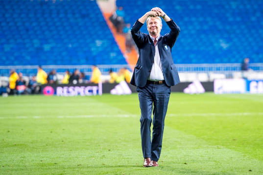 Malmö FFs tränare Åge Hareide tackar