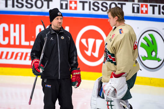 Frölundas målvaktstränare Kristoffer Martin och målvakt