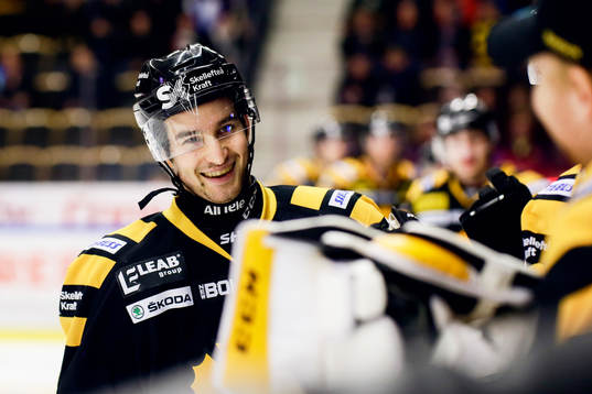Skellefteås Andrew Calof jublar