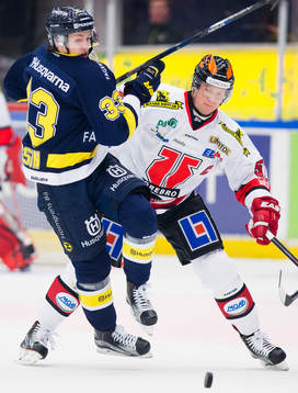 s Niklas Hansson mot Örebros Johan Motin