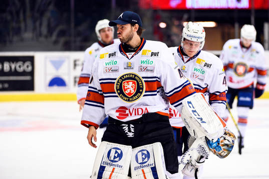 Växjös målvakt Cristopher Nihlstorp deppar