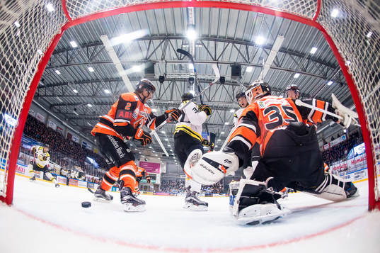 Brynäs Anton Rödin gör 1-0 till Brynäs