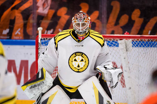 Brynäs målvakt Felix Sandström