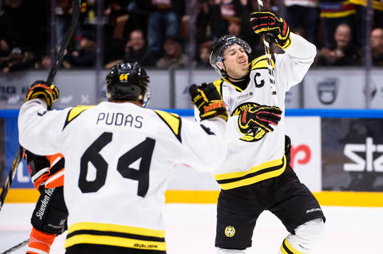 Brynäs Anton Rödin har gjort 2-2