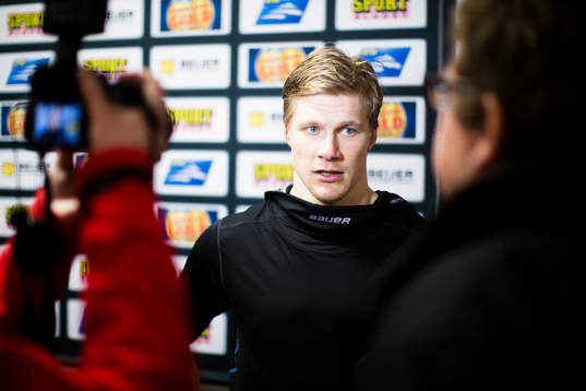 s Simon Önerud