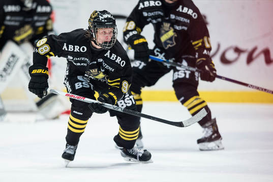 s Jesper Bratt