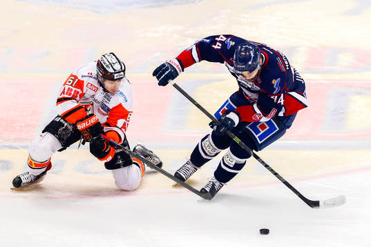 Karlskronas Mattias Granlund och Linköpings Jonas Junland