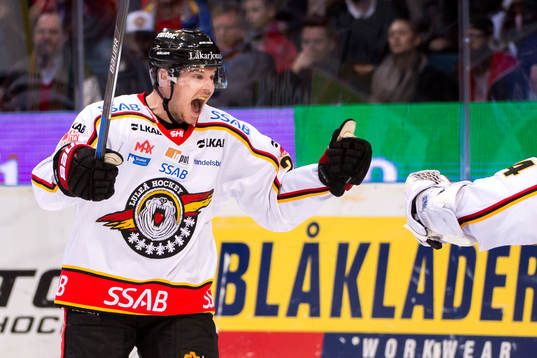 Luleås Brendan Mikkelson jublar