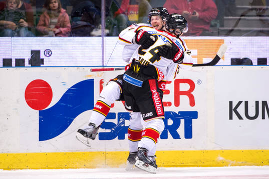 Luleås Brendan Mikkelson jublar