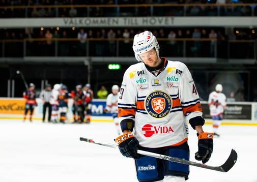 Växjös Ilkka Heikkinen ser deppig ut