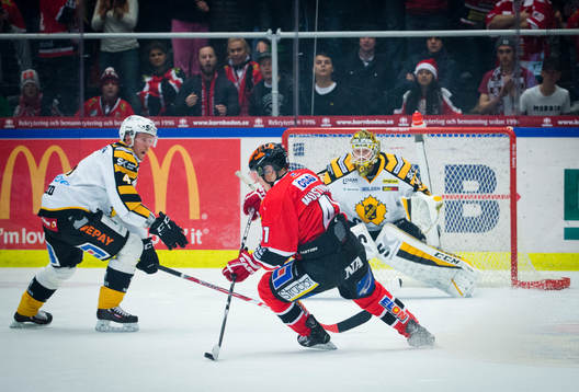 Örebros Joel Mustonen gör 1-0