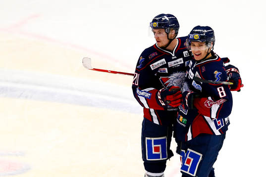 Linköpings Nick Sörenssen och Jacob Lilja jublar