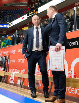 s tränare Johan Lindbom och assisterande tränare Tim
