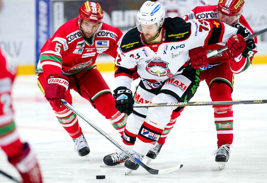 Modos Noah Welch, Malmös Terry Joseph Galiardi och Modos