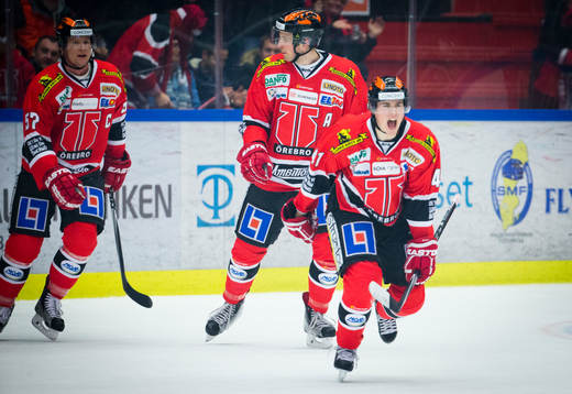 Örebros Joel Mustonen gör 1-0 och jublar