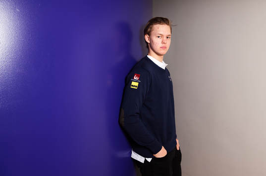 Linus Söderström, spelare i Sveriges juniorlandslag i