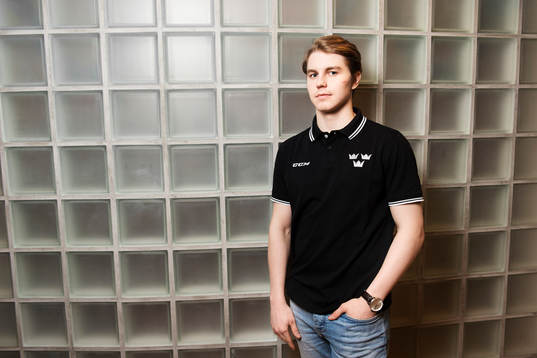 Sebastian Aho, spelare i Sveriges juniorlandslag i ishockey