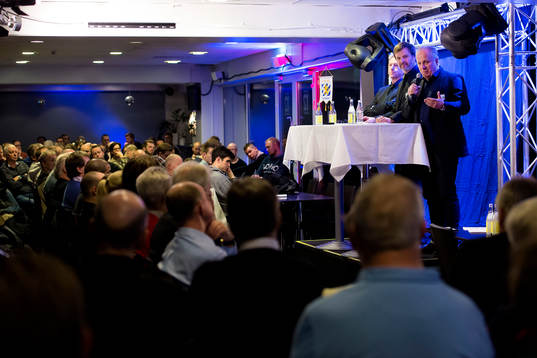 Många medlemmar på plats
