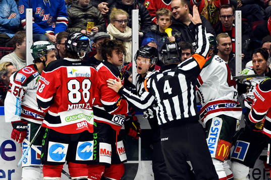 Malmö Redhawks Nils Andersson får matchstraff