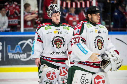 Frölundas målvakt Lars Johansson och målvakt Johan