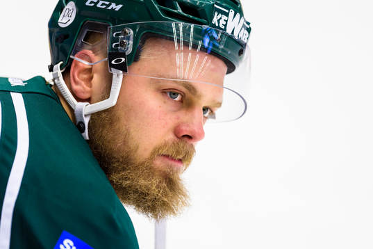 Färjestads Antti Tyrväinen på uppvärmning