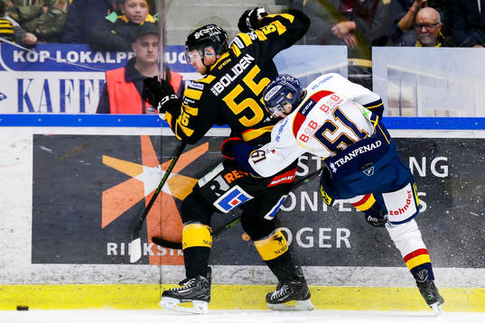 Skellefteås Alexander Urbom och Djurgårdens Markus Ljungh