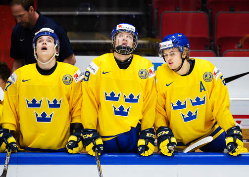 Sveriges Dmytro Timashov, Alexander Nylander och William