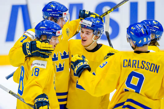 Sveriges Rasmus Asplund, Marcus Pettersson, Dmytro Timashov