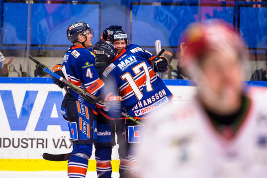 Växjös Patrik Lundh jublar