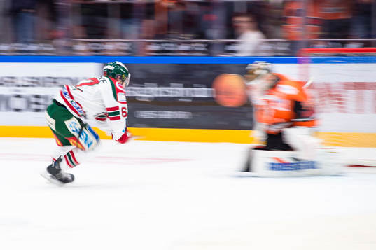 Frölundas Artturi Lehkonen gör 3-2