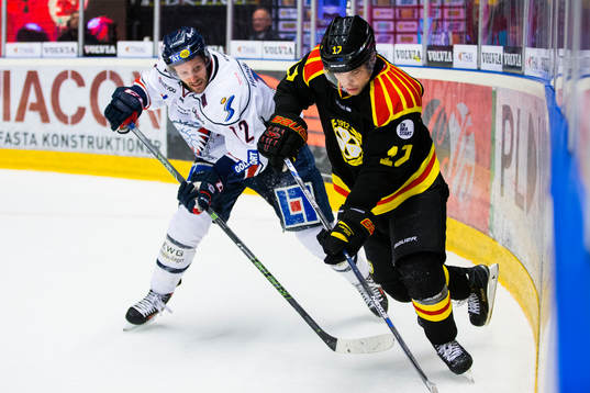 Linköpings Sebastian Karlsson och Brynäs Pathrik