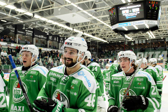 Rögles Kevin Marshall och Alexander Lunsjö jublar